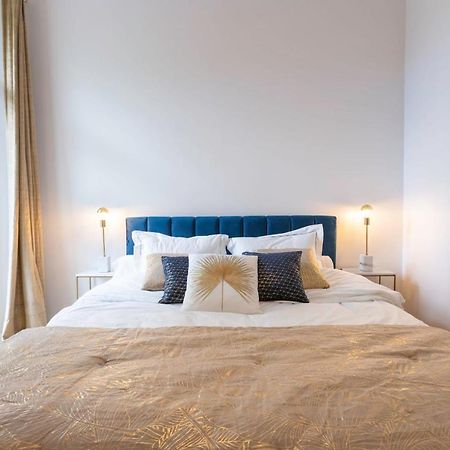 Modern 2-Br Apartment In The Heart Of Cannes Zewnętrze zdjęcie